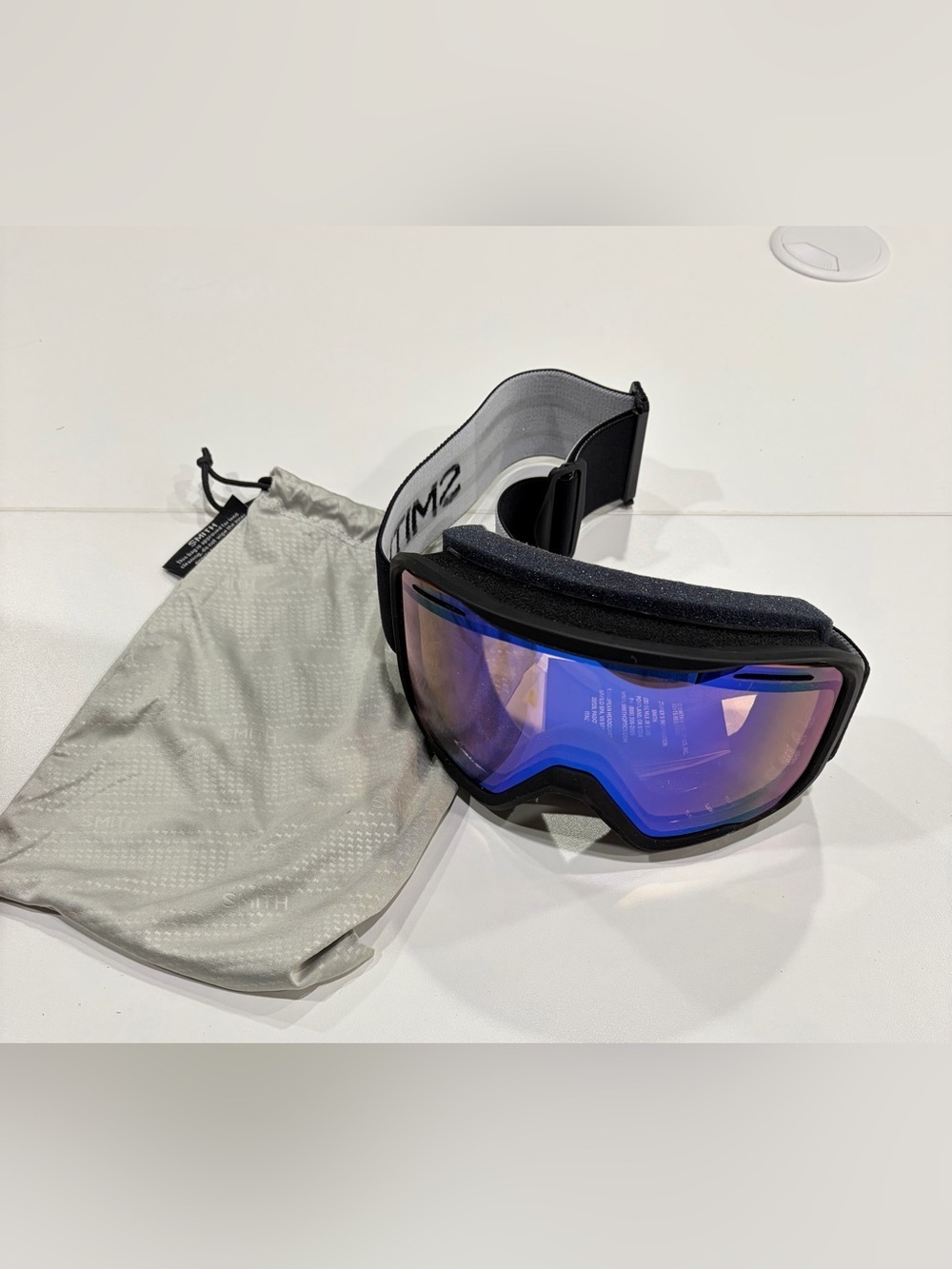 Smith Adult Blazer Goggles Blue Sensor Mirror Lens Ski Snowboard NWT Black